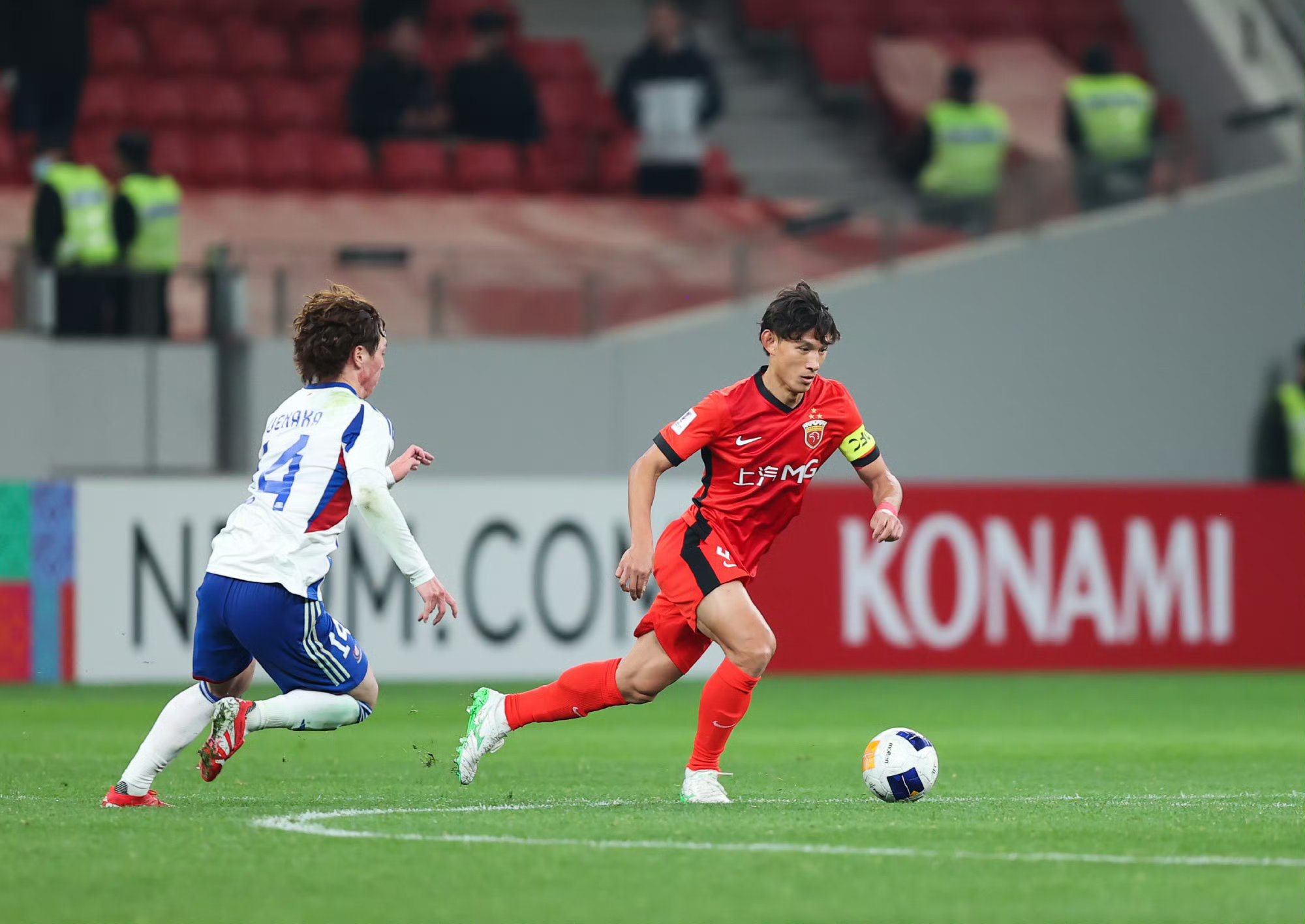 九游体育 -亚冠冲刺阶段再迎强敌,上海海港造点机会,主帅态度:管理层满意,身体对抗强度拉满的简单介绍