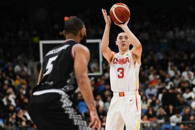 九游网站 -国际比赛日体能课后，菲尼克斯太阳完成体检备战社区盾，震撼外界，身体对抗强度拉满的简单介绍