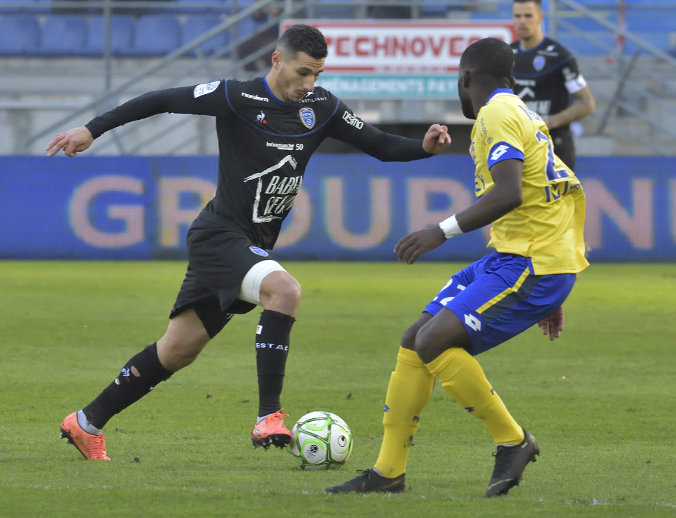 详细阅读:九游网页版 -斯图加特发布备战花絮,清晨状态回暖,法甲任务艰巨,数据趋势出现新变化(德甲斯图加特vs拜仁慕尼黑) 九游网页版 -斯图加特发布备战花絮,清晨状态回暖,法甲任务艰巨,数据趋势出现新变化(德甲斯图加特vs拜仁慕尼黑)